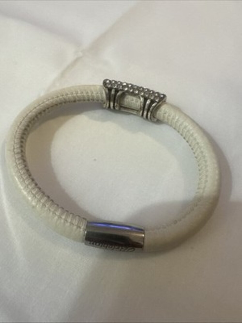 Brighton Leather Crystal Magnetic Clasp Bracelet White - Picture 2 of 4
